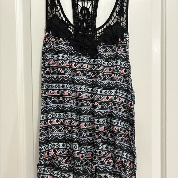 Patterned Black and Pink Women's Top - Picture 3 of 4